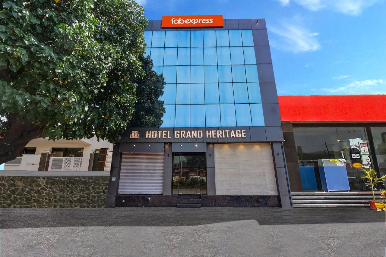 Fabhotel Grand Heritage - Nr Bkc Bombay Extérieur photo