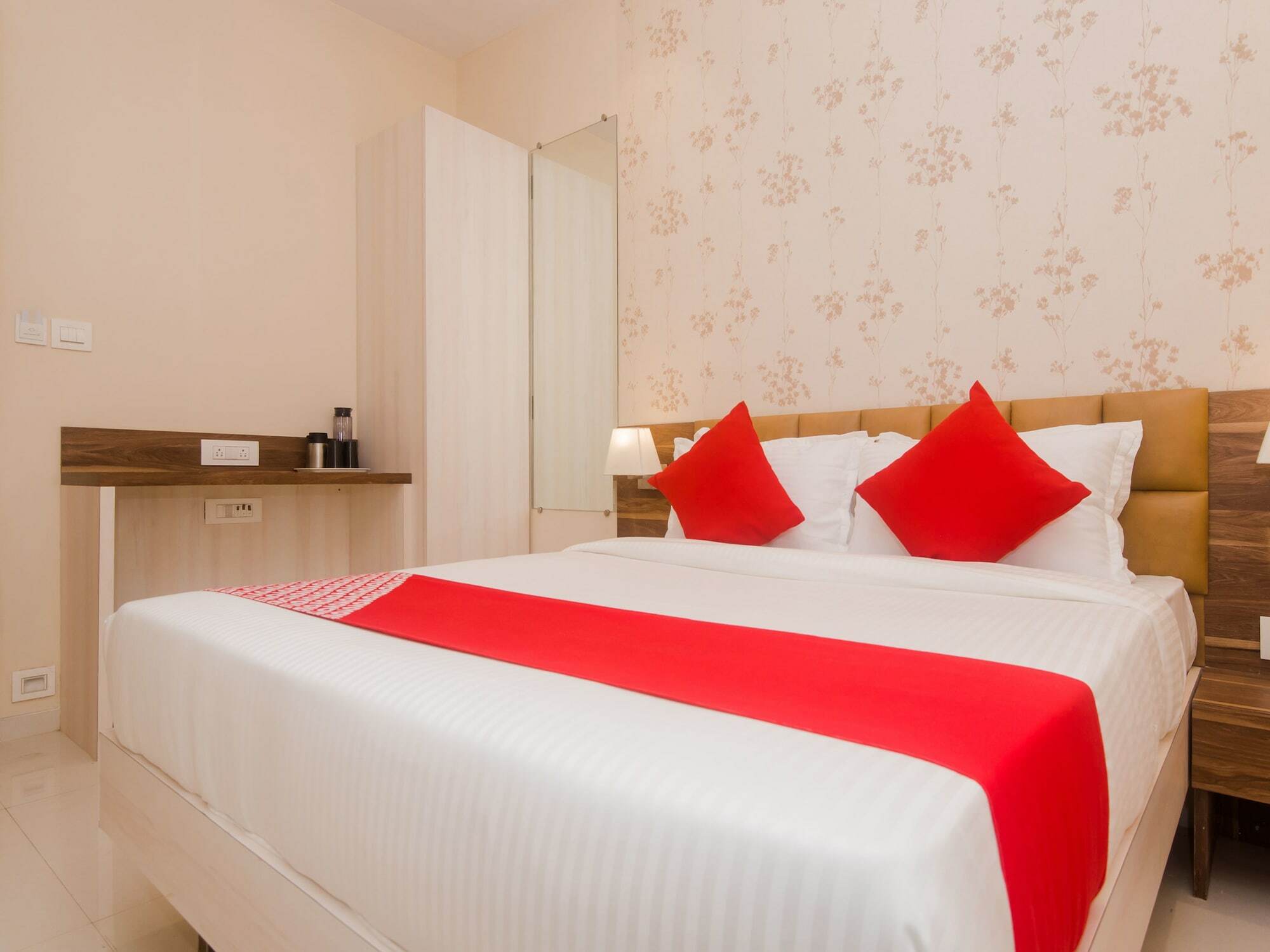 Fabhotel Grand Heritage - Nr Bkc Bombay Extérieur photo